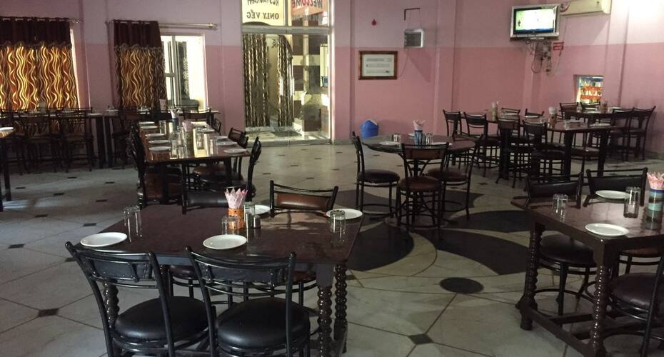 Hotel Skylark, Ghaziabad 5